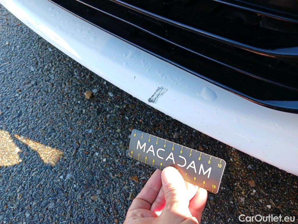  Toyota  Yaris TOYOTA  / 2017 / 5P / berlina con portón 1.5 Hybrid Active #25