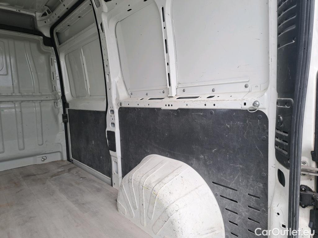  Citroen  Jumper CITROEN  / 2014 / 4P / furgón BlueHDi 103KW (140CV) Furgón 35L2H2 #48