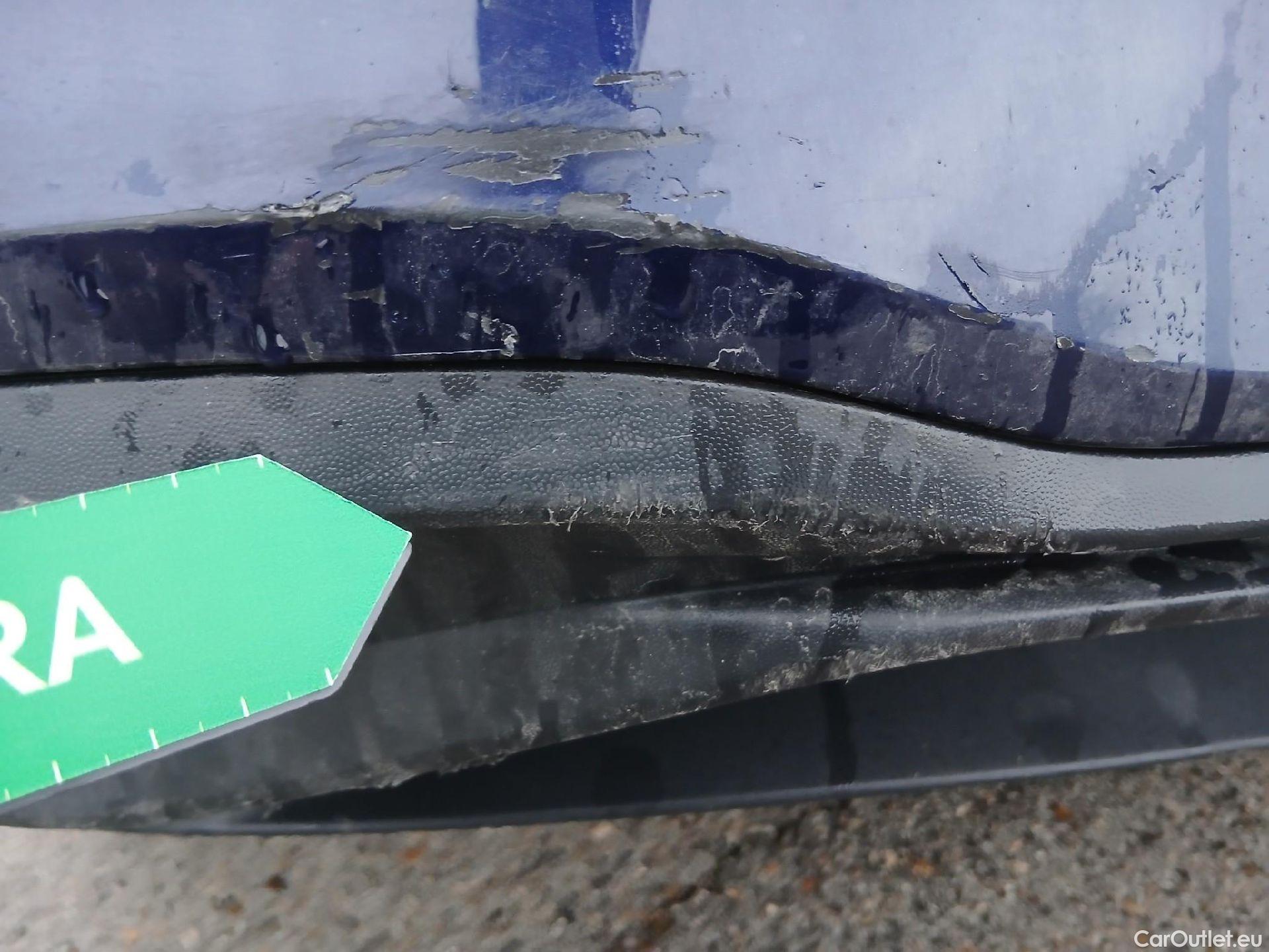  Volkswagen  Golf  VOLKSWAGEN / 2020 / 5P / berlina con portón 2.0 TDI 85kW (115CV) #27