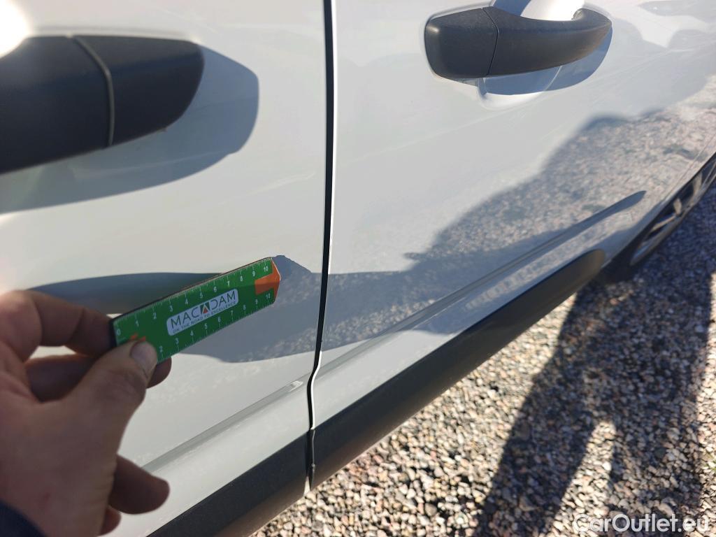  Citroen  Berlingo CITROEN  / 2018 / 4P / monovolumen compacto Talla M BlueHDi 100 S&S LIVE PACK #10