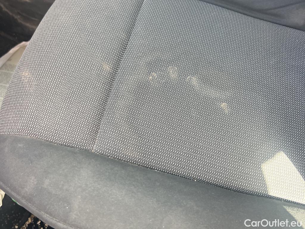  Citroen  Berlingo CITROEN  / 2018 / 4P / combi Talla M BlueHDi 100 LIVE (AC) #3