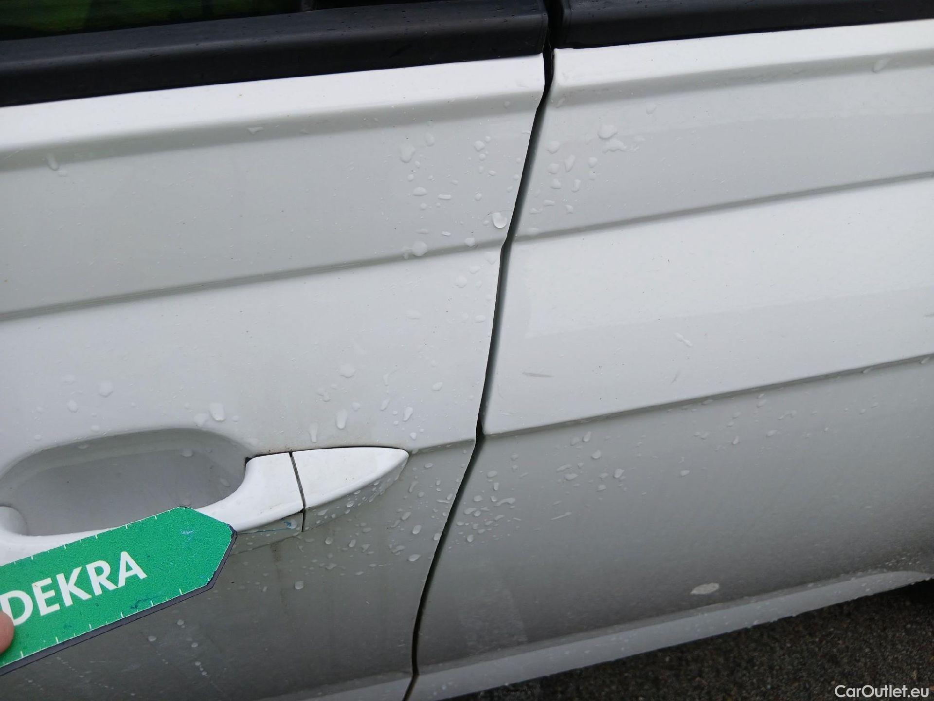  Volkswagen  Polo VOLKSWAGEN  / 2021 / 5P / berlina con portón Life 1.0 TSI 70kW (95CV) #13