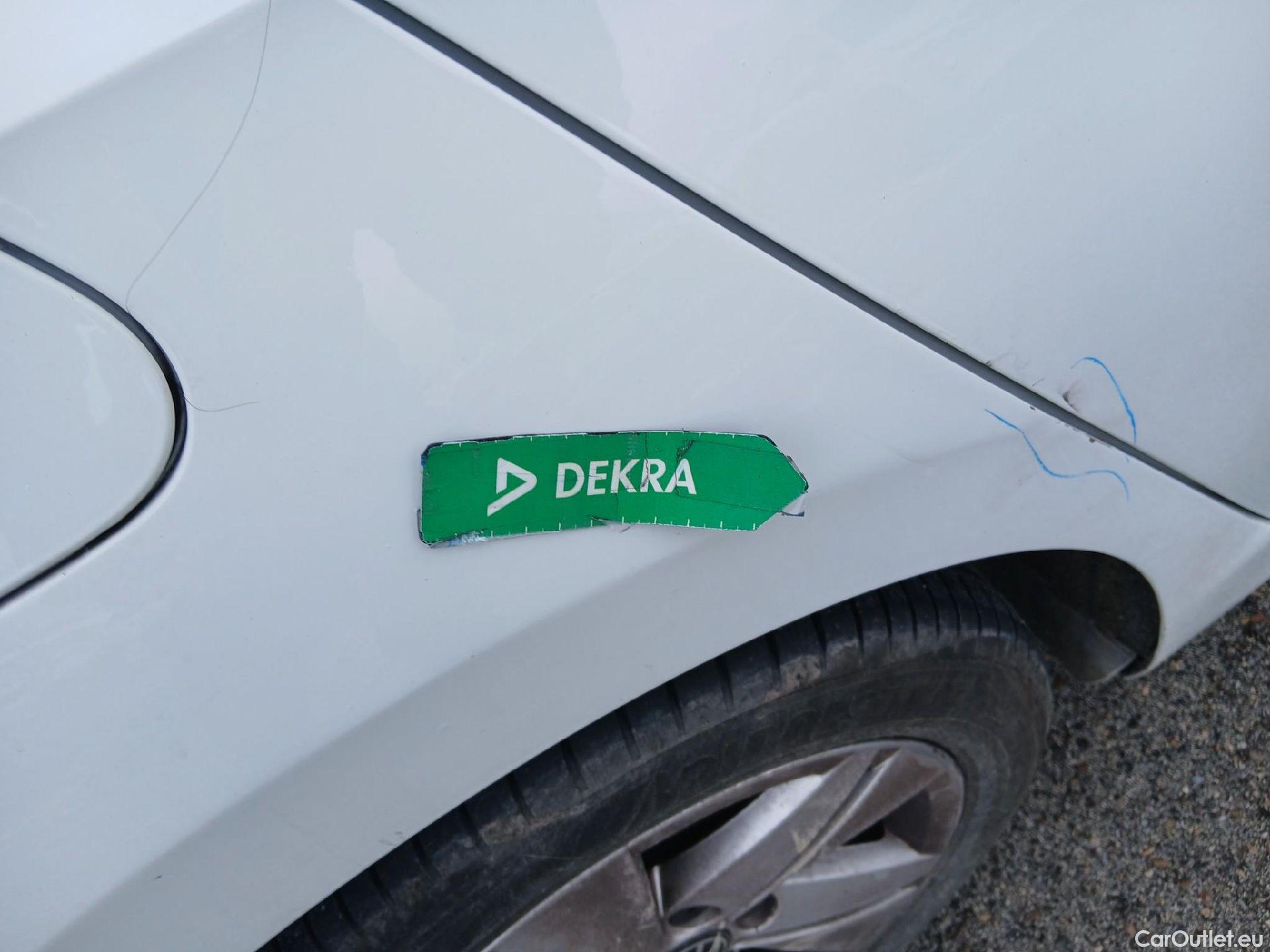  Volkswagen  Golf  VOLKSWAGEN / 2020 / 5P / berlina con portón 2.0 TDI 85kW (115CV) #35