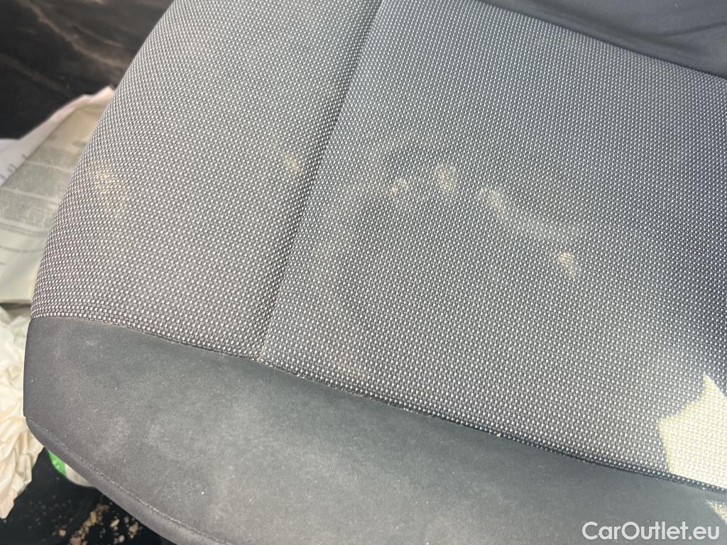  Citroen  Berlingo CITROEN  / 2018 / 4P / combi Talla M BlueHDi 100 LIVE (AC) #4