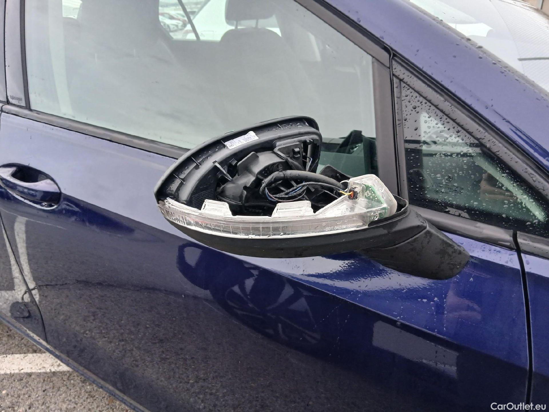  Volkswagen  Golf  VOLKSWAGEN / 2020 / 5P / berlina con portón 2.0 TDI 85kW (115CV) #38