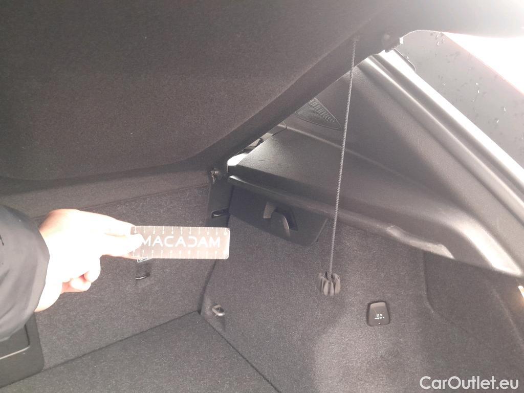  Volvo  XC 40 VOLVO XC40 / 2017 / 5P / todoterreno 1.5 T3 Momentum Pro Auto #6