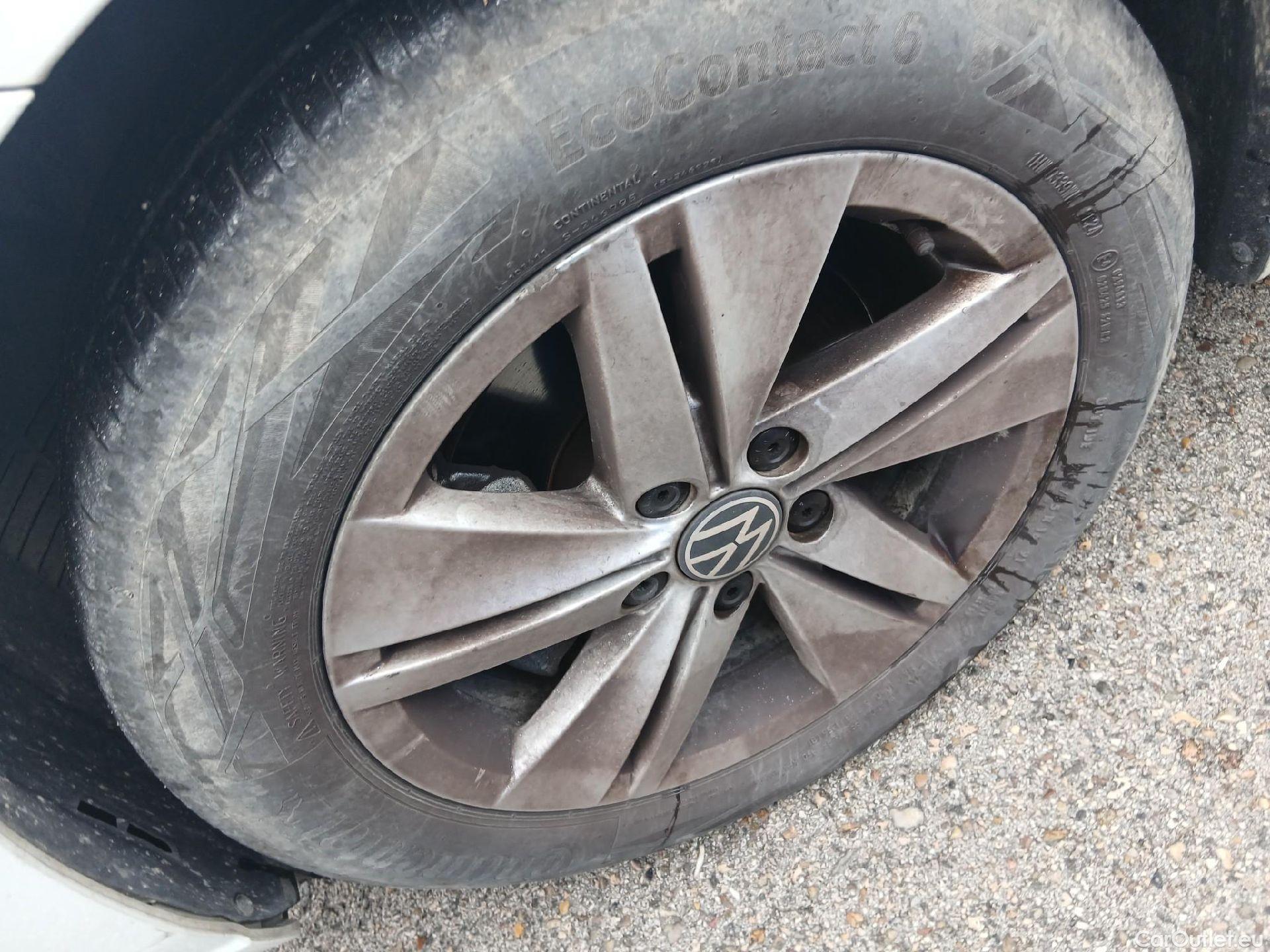  Volkswagen  Golf  VOLKSWAGEN / 2020 / 5P / berlina con portón 2.0 TDI 85kW (115CV) #7