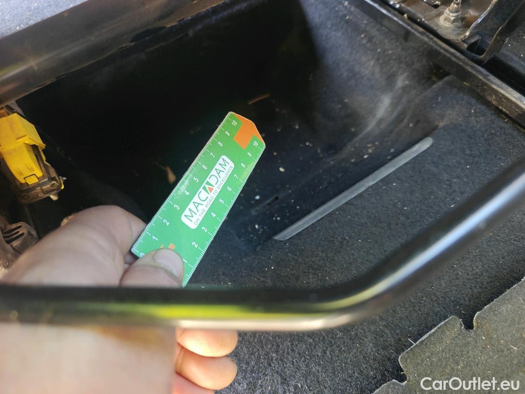  Citroen  Berlingo CITROEN  / 2018 / 4P / monovolumen compacto Talla M BlueHDi 100 S&S LIVE PACK #12