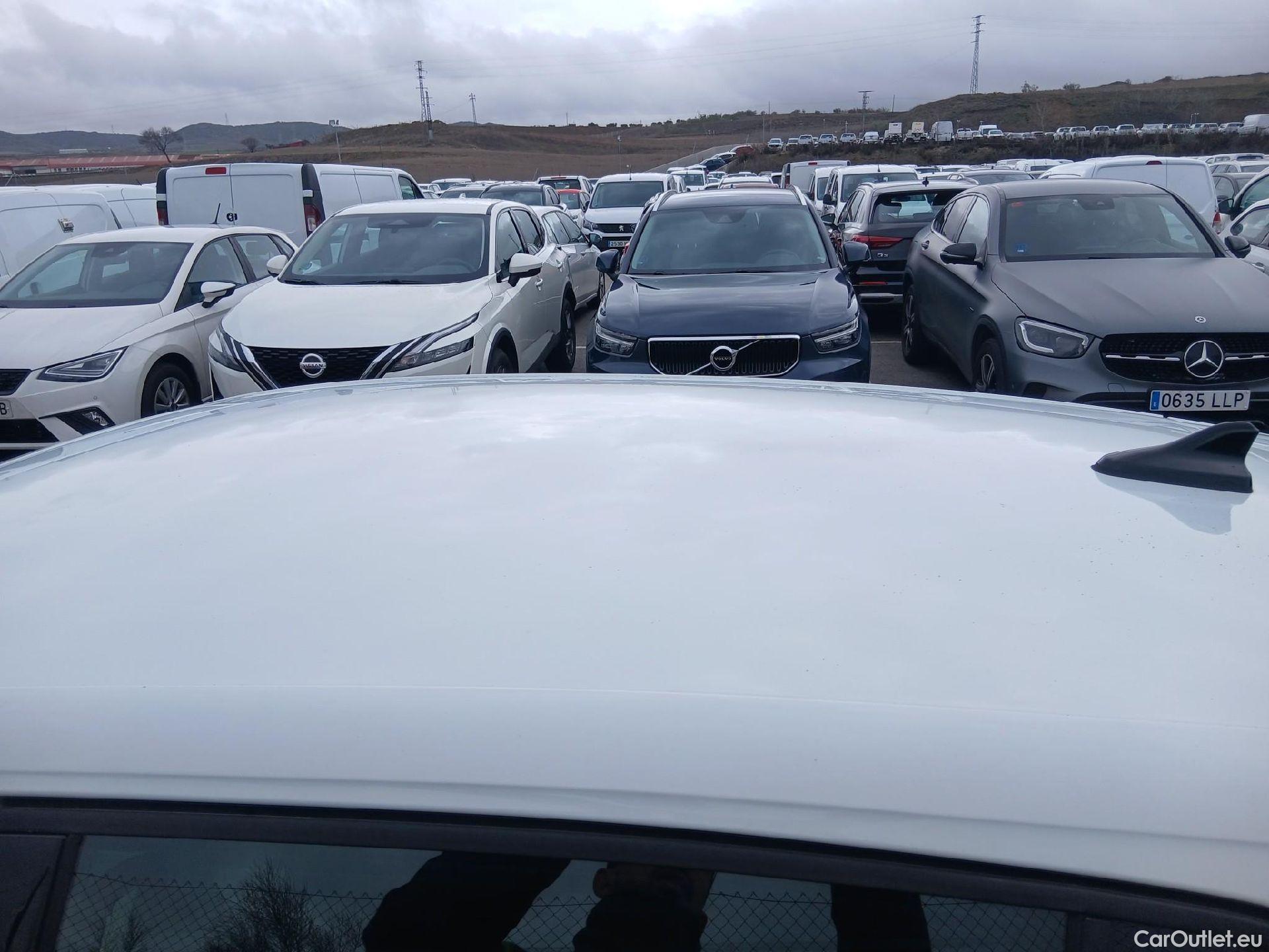  Volkswagen  Golf  VOLKSWAGEN / 2020 / 5P / berlina con portón 2.0 TDI 85kW (115CV) #12