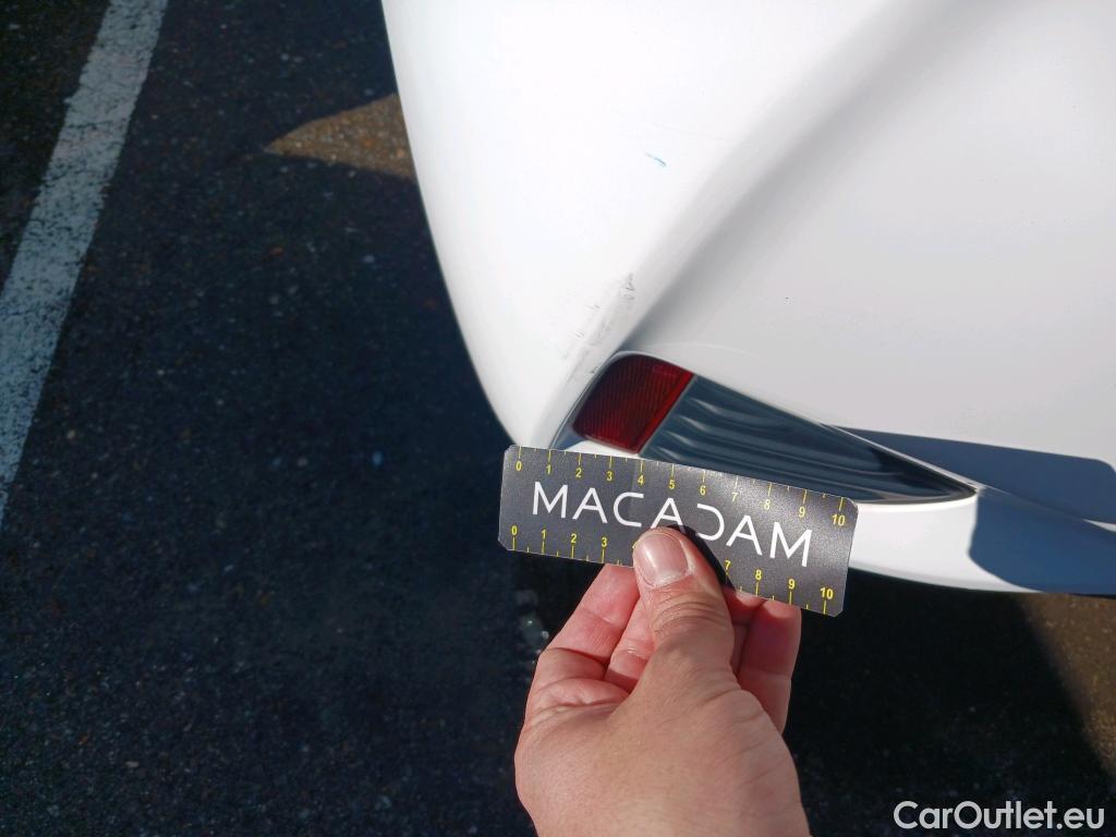  Toyota  Yaris TOYOTA  / 2017 / 5P / berlina con portón 1.5 Hybrid Active #23