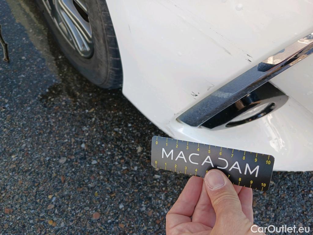  Toyota  Yaris TOYOTA  / 2017 / 5P / berlina con portón 1.5 Hybrid Active #20