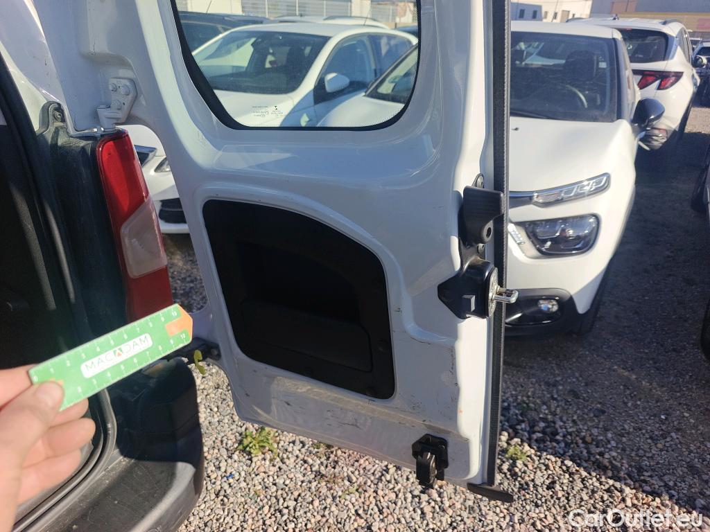  Citroen  Berlingo CITROEN  / 2018 / 4P / monovolumen compacto Talla M BlueHDi 100 S&S LIVE PACK #14