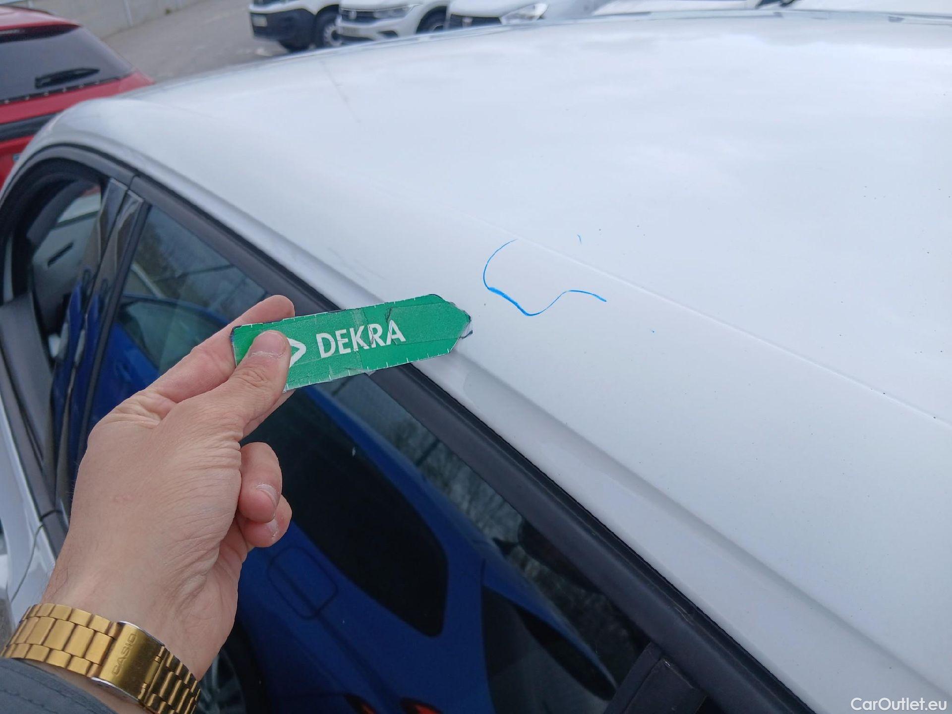  Volkswagen  Golf  VOLKSWAGEN / 2020 / 5P / berlina con portón 2.0 TDI 85kW (115CV) #19