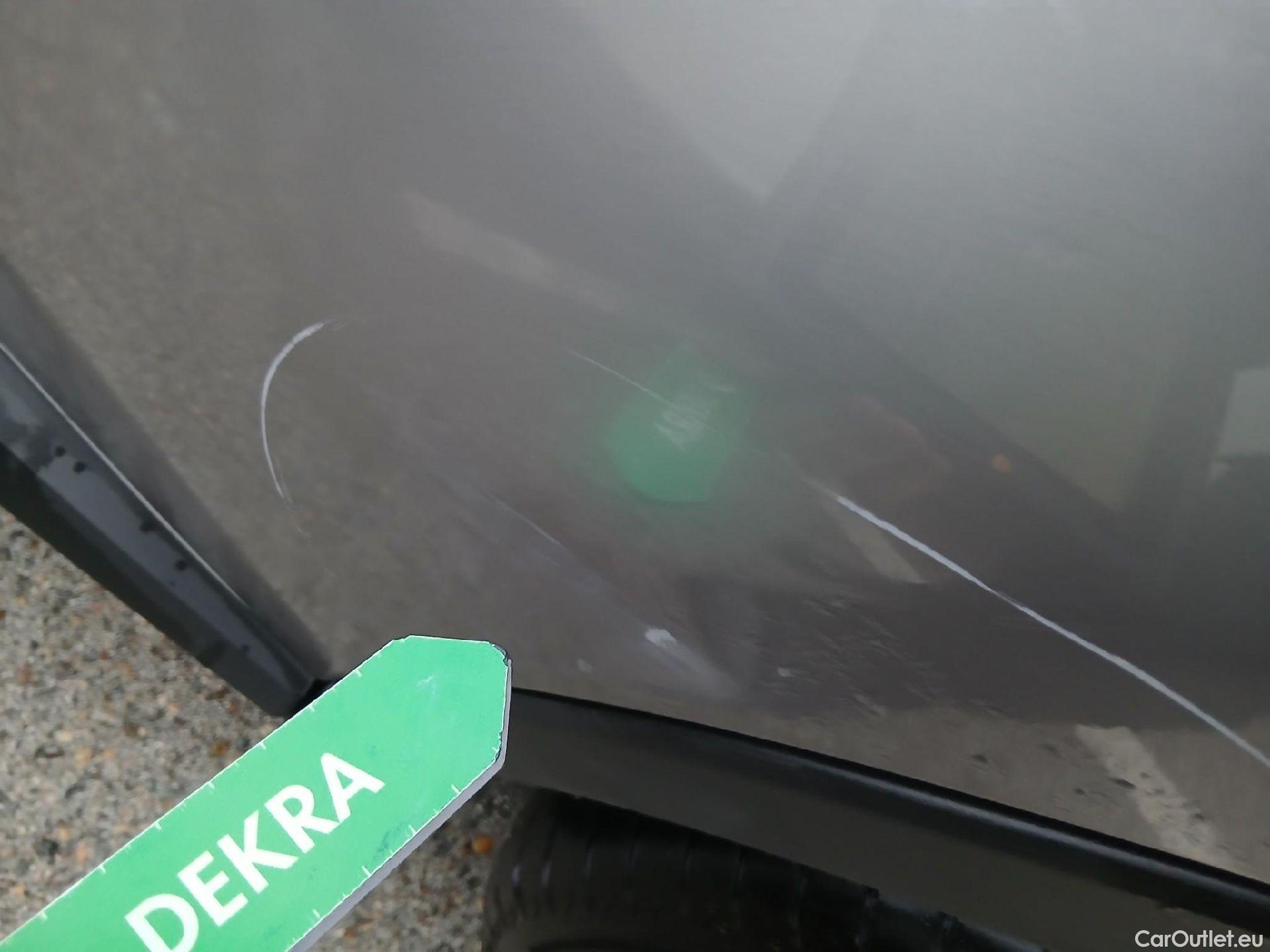  Toyota  C-HR TOYOTA  / 2016 / 5P / todoterreno 1.8 125H Advance (CX) #13