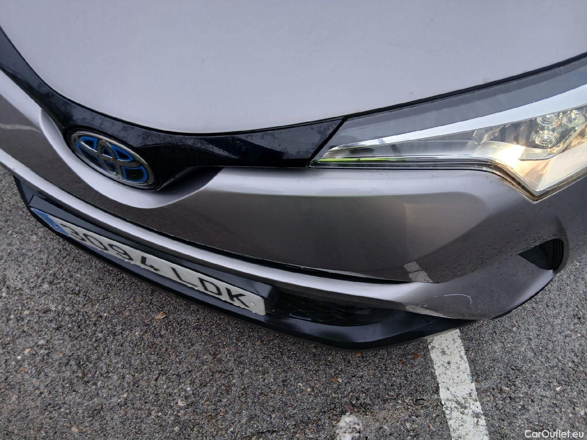  Toyota  C-HR TOYOTA  / 2016 / 5P / todoterreno 1.8 125H Advance (CX) #12