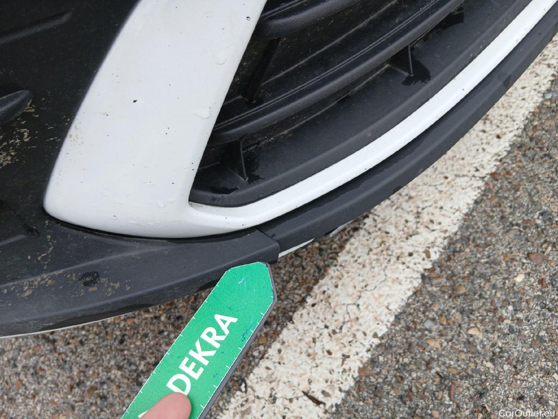  Volkswagen  Polo VOLKSWAGEN  / 2021 / 5P / berlina con portón Life 1.0 TSI 70kW (95CV) #9