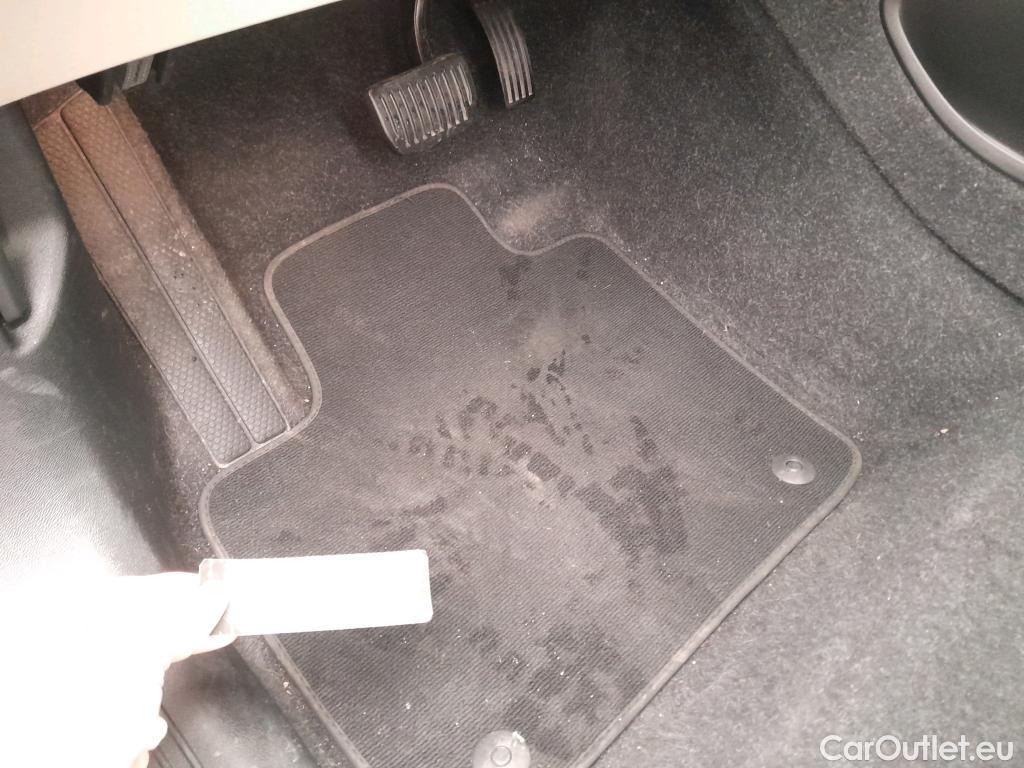  Volvo  XC 40 VOLVO XC40 / 2017 / 5P / todoterreno 1.5 T3 Momentum Pro Auto #11