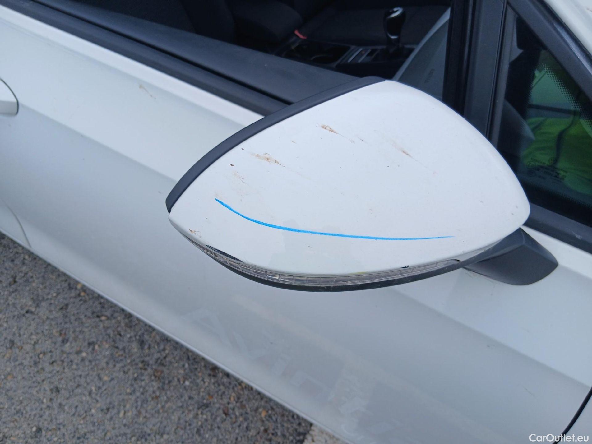  Volkswagen  Golf  VOLKSWAGEN / 2020 / 5P / berlina con portón 2.0 TDI 85kW (115CV) #41