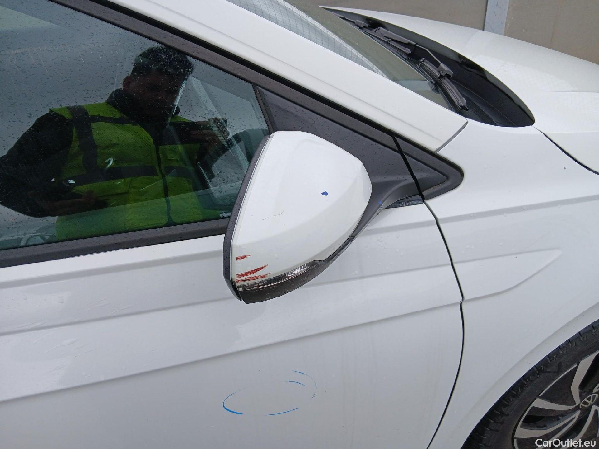  Volkswagen  Polo VOLKSWAGEN  / 2021 / 5P / berlina con portón Life 1.0 TSI 70kW (95CV) #28