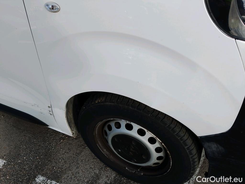  Peugeot  Expert PEUGEOT  / 2016 / 4P / furgón Furgón Premium 1.5 BlueHDi 100 Standard (AC) #29