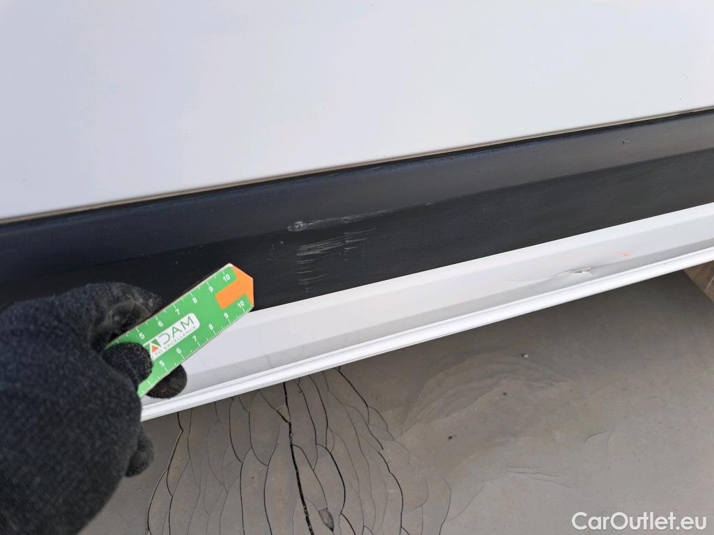  Ford  Transit  Custom Combi / Tourneo Custom 320 L1 Trend 2.0 Ecoblue 150CV MT6 E6d #40