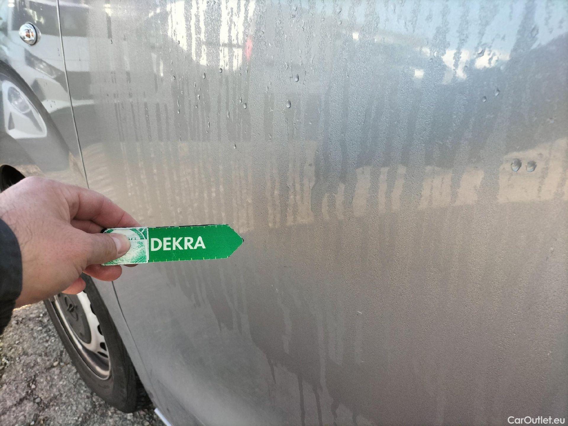  Opel  Vivaro OPEL  / 2019 / 4P / furgón 1.5 Diésel 88kW (120CV) M Std Select #18