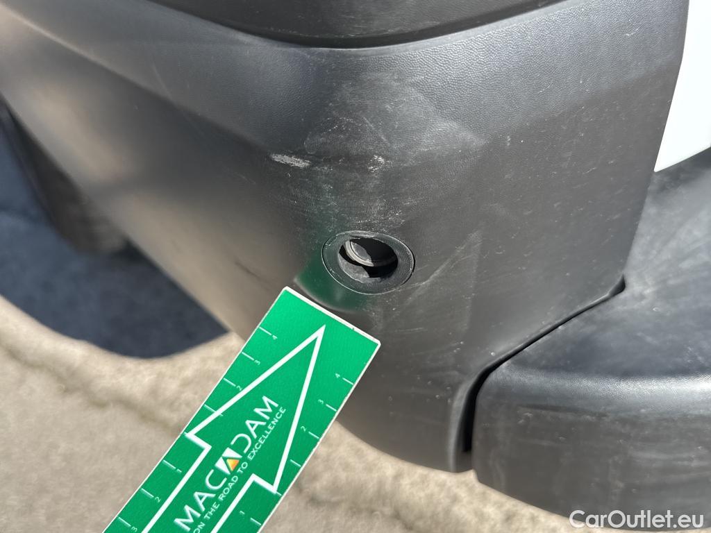  Renault  Trafic RENAULT  / 2021 / 4P / furgón Furgón L1H1 Blue dCi 96 Kw (130 CV) (AC2) #9