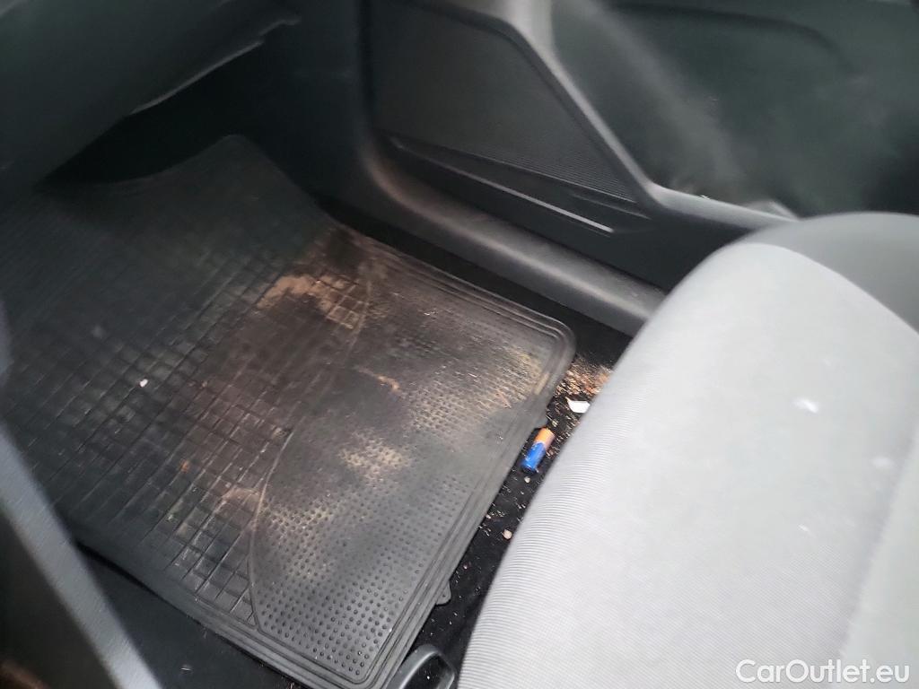  Volkswagen  Caddy VOLKSWAGEN  / 2015 / 4P / combi Business 2.0 TDI 55kW (75CV) BMT #26