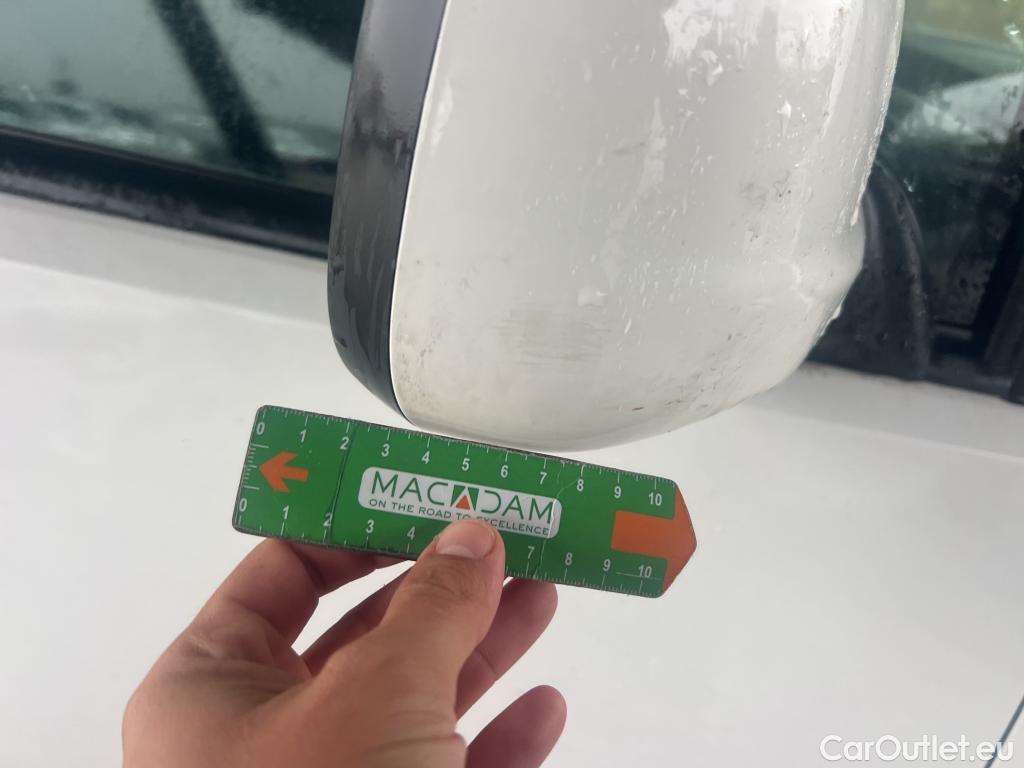  Peugeot  RIFTER PEUGEOT  / 2018 / 5P / monovolumen compacto Active Long BlueHDi 73kW #17