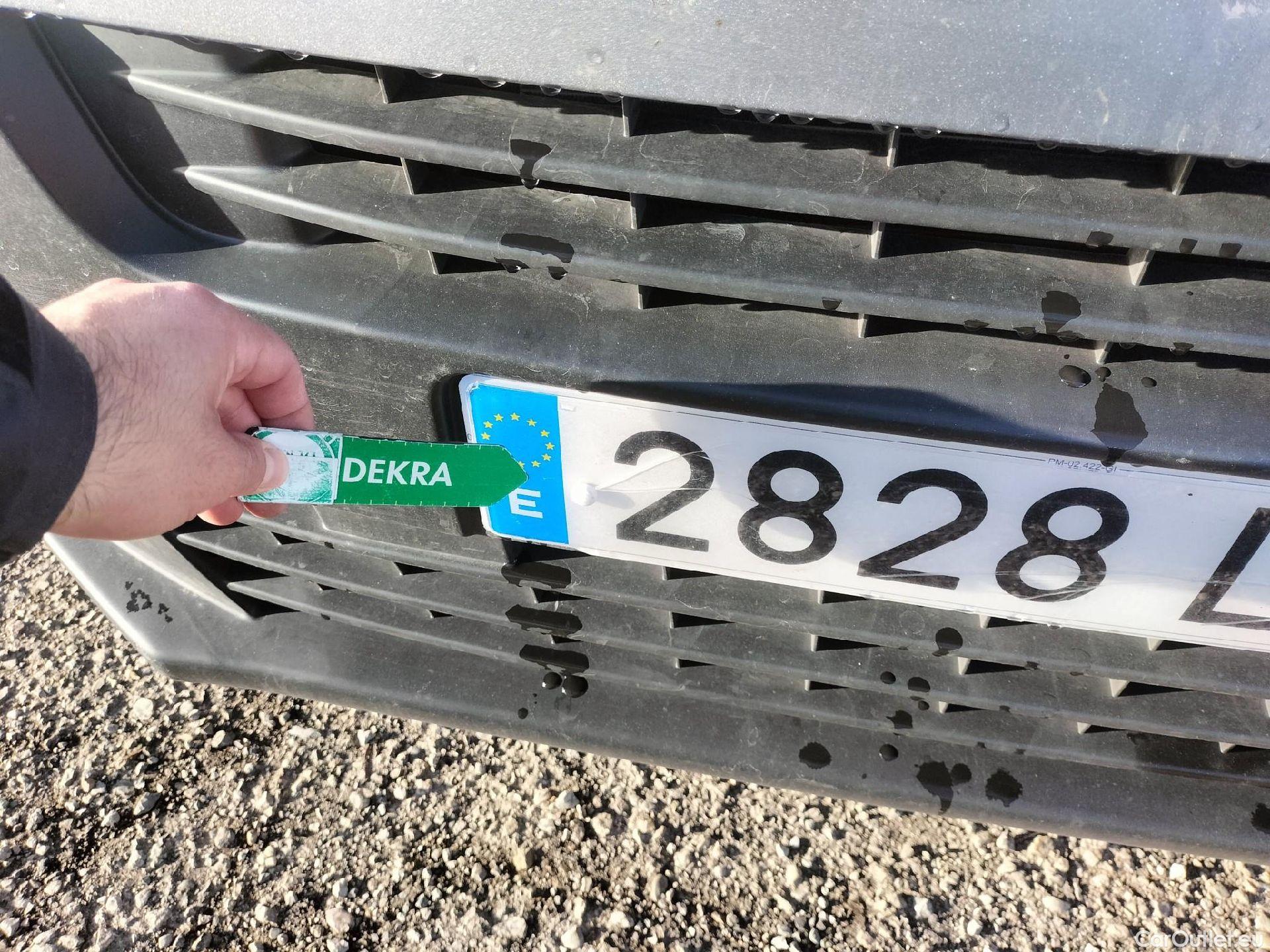  Opel  Vivaro OPEL  / 2019 / 4P / furgón 1.5 Diésel 88kW (120CV) M Std Select #8