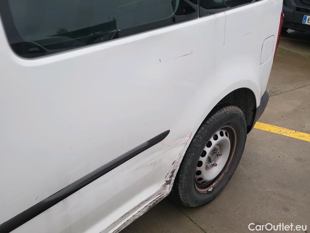  Volkswagen  Caddy VOLKSWAGEN  / 2015 / 4P / combi Business 2.0 TDI 55kW (75CV) BMT #5