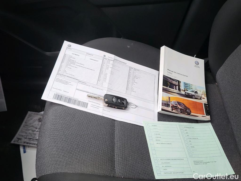  Volkswagen  Caddy VOLKSWAGEN  / 2015 / 4P / combi Business 2.0 TDI 55kW (75CV) BMT #4