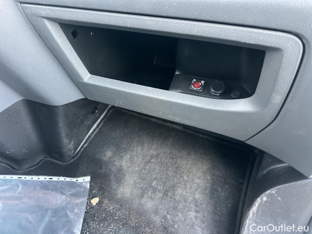  Opel  Vivaro OPEL  / 2019 / 4P / combi 1.5 Diésel 88kW (120CV) L Std Express #34