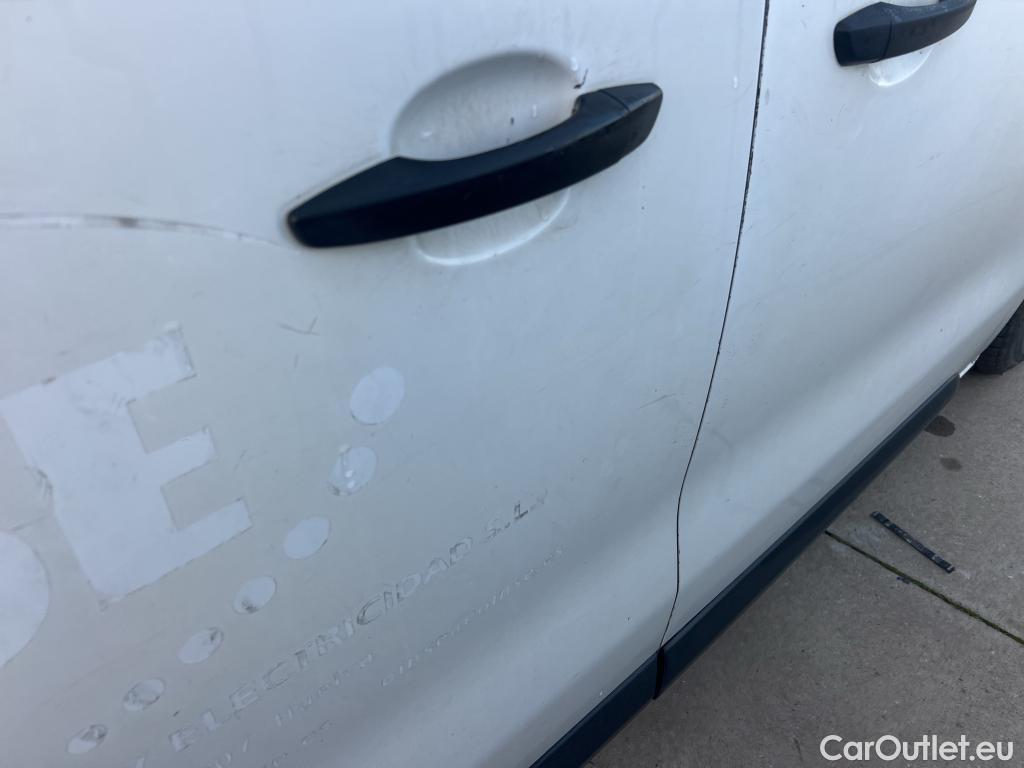  Opel  Vivaro OPEL  / 2019 / 4P / combi 1.5 Diésel 88kW (120CV) L Std Express #28