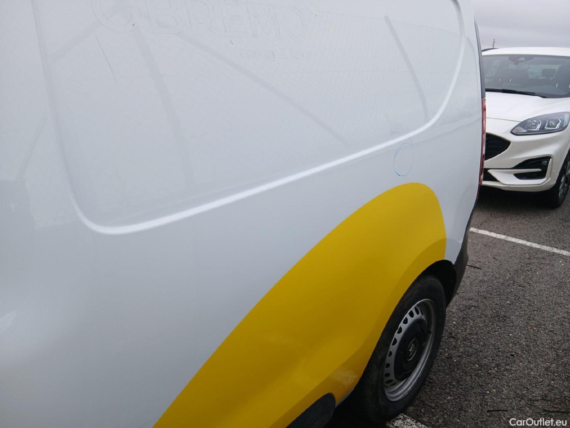  Renault  EXPRESS RENAULT  / 2021 / 4P / furgón derivado de turismo Confort 1.5 Blue dCi 55 kW (75 cv) #16