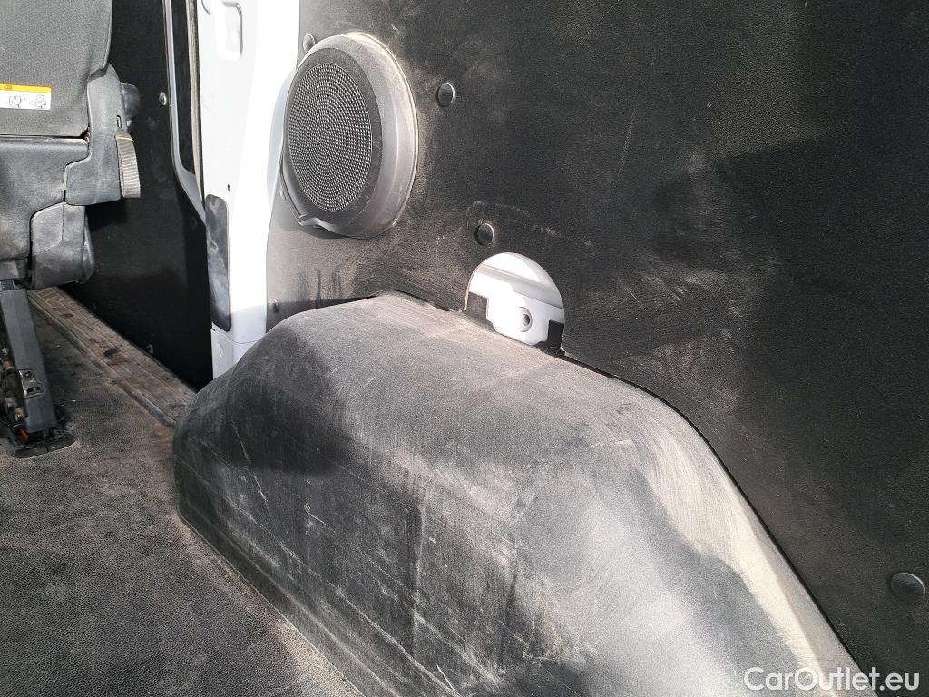  Ford  Transit  Custom Combi / Tourneo Custom 320 L1 Trend 2.0 Ecoblue 150CV MT6 E6d #46