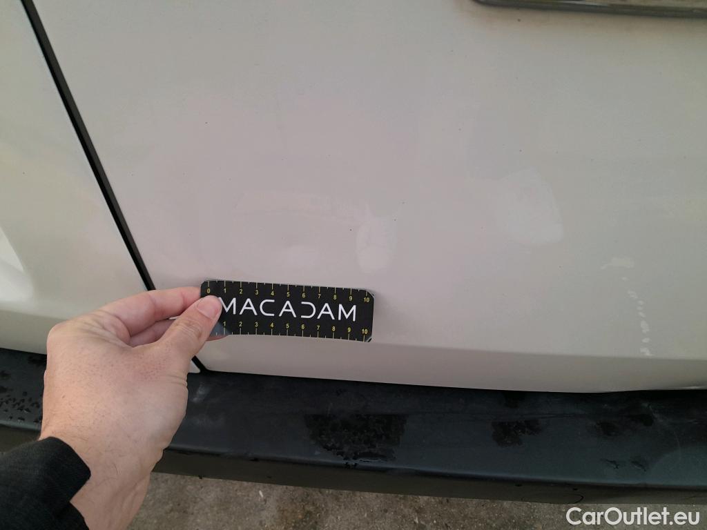  Fiat  Fiorino FIAT  / 2016 / 3P / furgón derivado de turismo Cargo Base 1.4 Natural Power 51kW (70CV)  #5