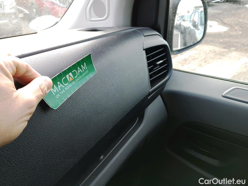  Peugeot  Expert PEUGEOT  / 2016 / 4P / furgón Furgón Premium 1.5 BlueHDi 100 Standard (AC) #54