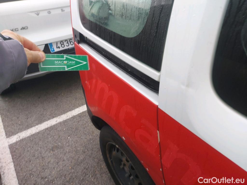  Renault  Kangoo RENAULT  Combi / 2013 / 4P / combi Profesional M1-AF En. dCi 66kW (90CV) E6 #9