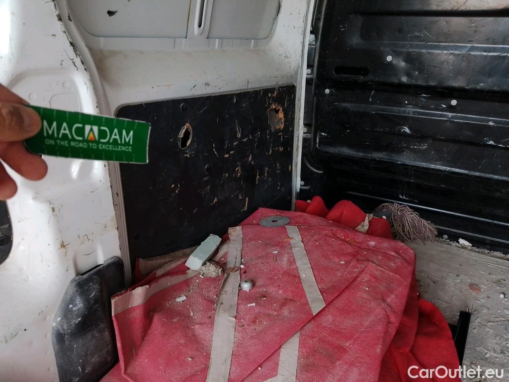  Peugeot  Expert PEUGEOT  / 2016 / 4P / furgón Furgón Premium 1.5 BlueHDi 100 Standard (AC) #49