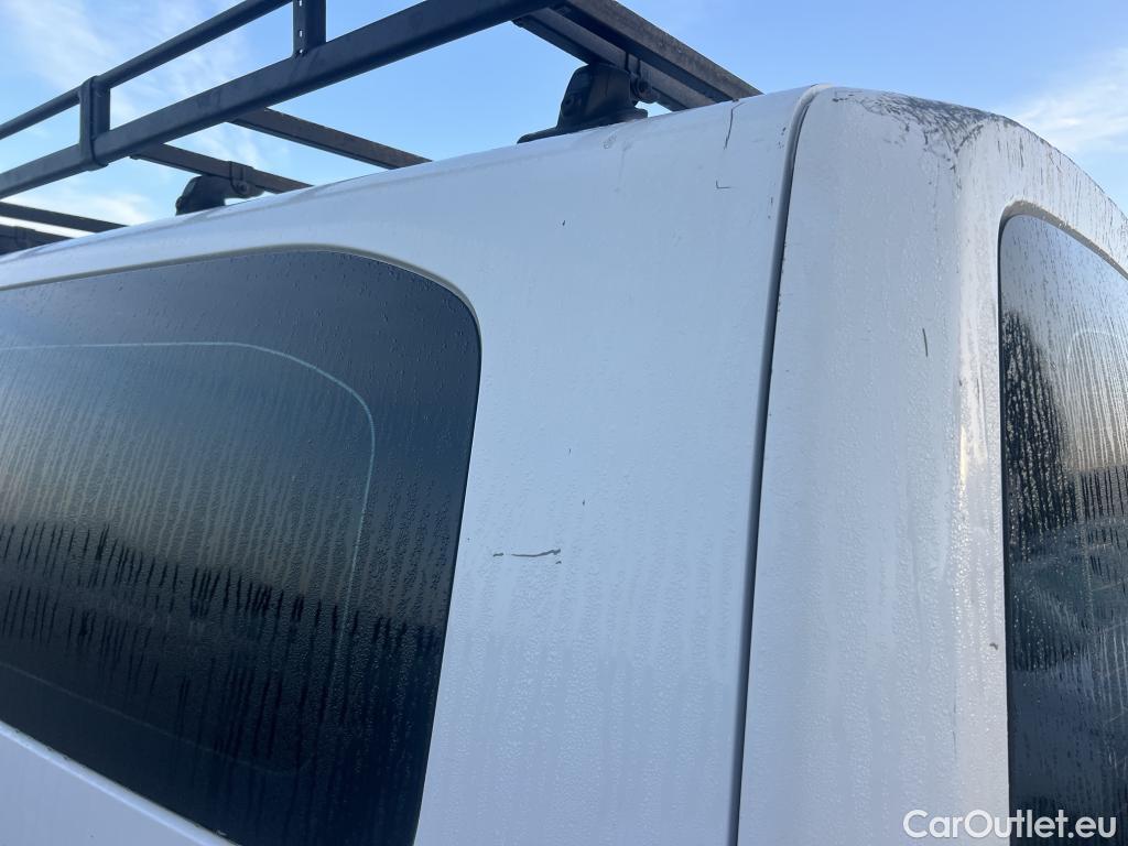  Opel  Vivaro OPEL  / 2019 / 4P / combi 1.5 Diésel 88kW (120CV) L Std Express #23