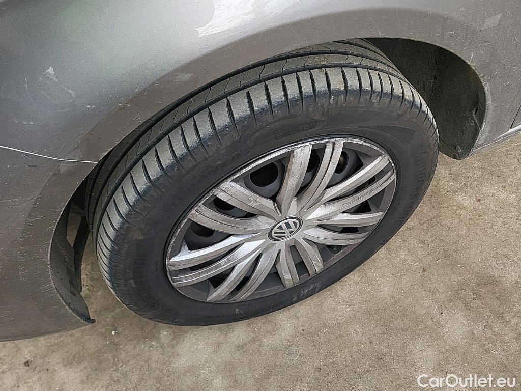  Volkswagen  Caddy VOLKSWAGEN  / 2015 / 5P / monovolumen compacto Maxi Trendline 2.0 TDI 75kW (102CV) BMT #13