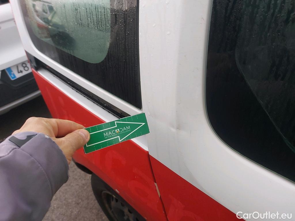  Renault  Kangoo RENAULT  Combi / 2013 / 4P / combi Profesional M1-AF En. dCi 66kW (90CV) E6 #8