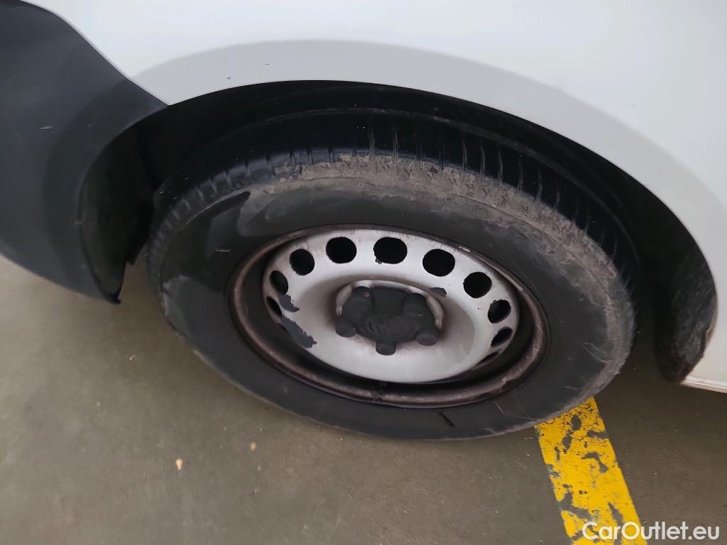  Volkswagen  Caddy VOLKSWAGEN  / 2015 / 4P / combi Business 2.0 TDI 55kW (75CV) BMT #23