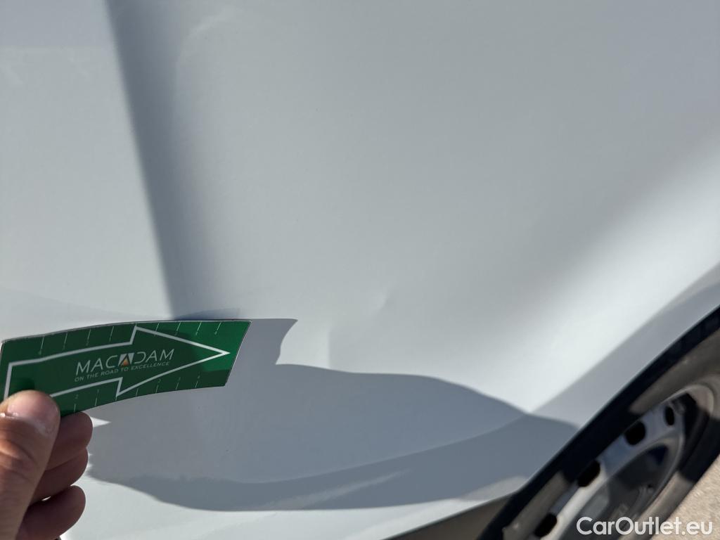  Renault  Trafic RENAULT  / 2021 / 4P / furgón Furgón L1H1 Blue dCi 96 Kw (130 CV) (AC2) #6