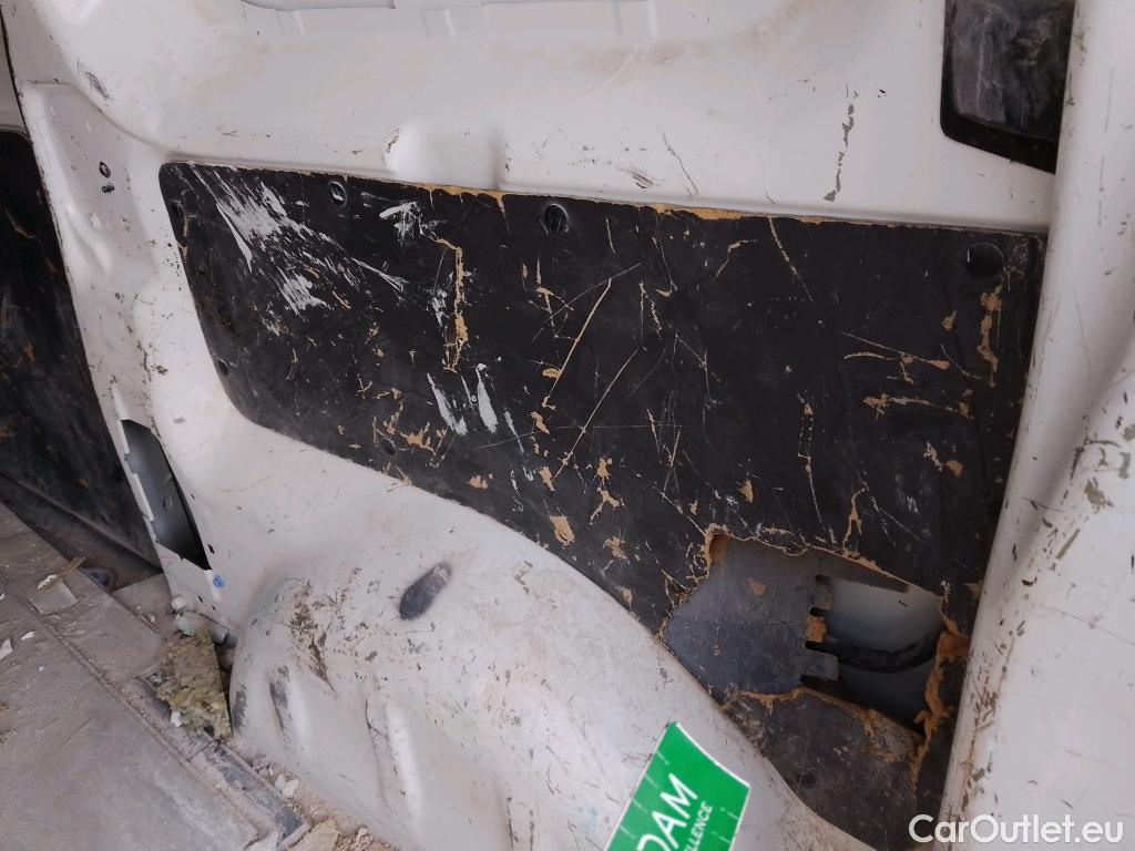  Peugeot  Expert PEUGEOT  / 2016 / 4P / furgón Furgón Premium 1.5 BlueHDi 100 Standard (AC) #40