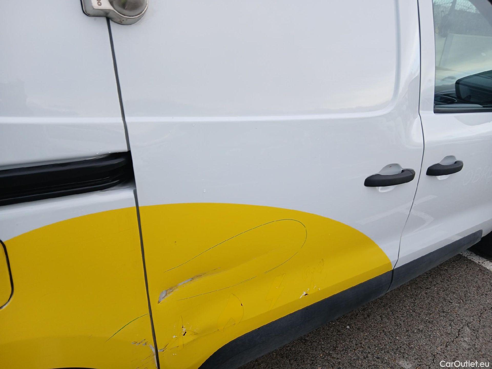  Renault  EXPRESS RENAULT  / 2021 / 4P / furgón derivado de turismo Confort 1.5 Blue dCi 55 kW (75 cv) #25