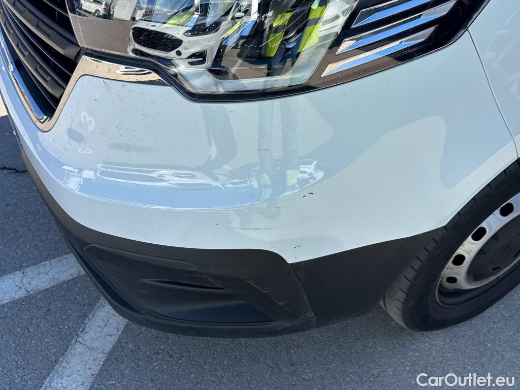  Renault  Trafic RENAULT  / 2021 / 4P / furgón Furgón L1H1 Blue dCi 96 Kw (130 CV) (AC2) #14