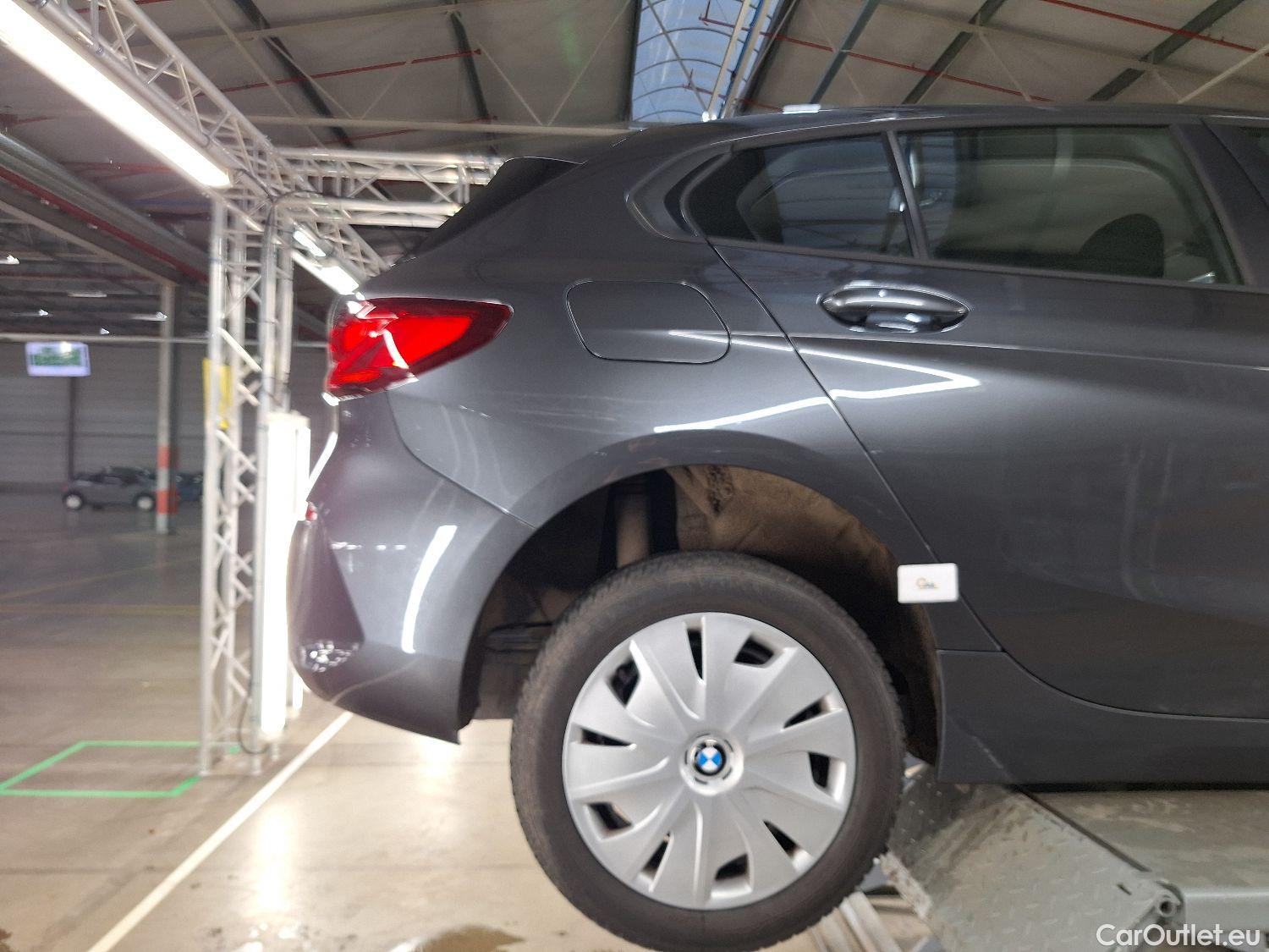  Bmw  Serie 1 BMW, 1-serie '19, BMW 1 Reeks Hatch 116d (85 kW) 5d #11