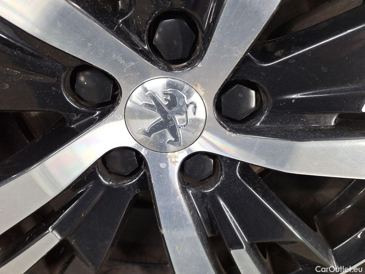  Peugeot  5008 Peugeot,  '16, Peugeot  1.5 BlueHDi 96kW S&S EAT8 Allure 5d #13